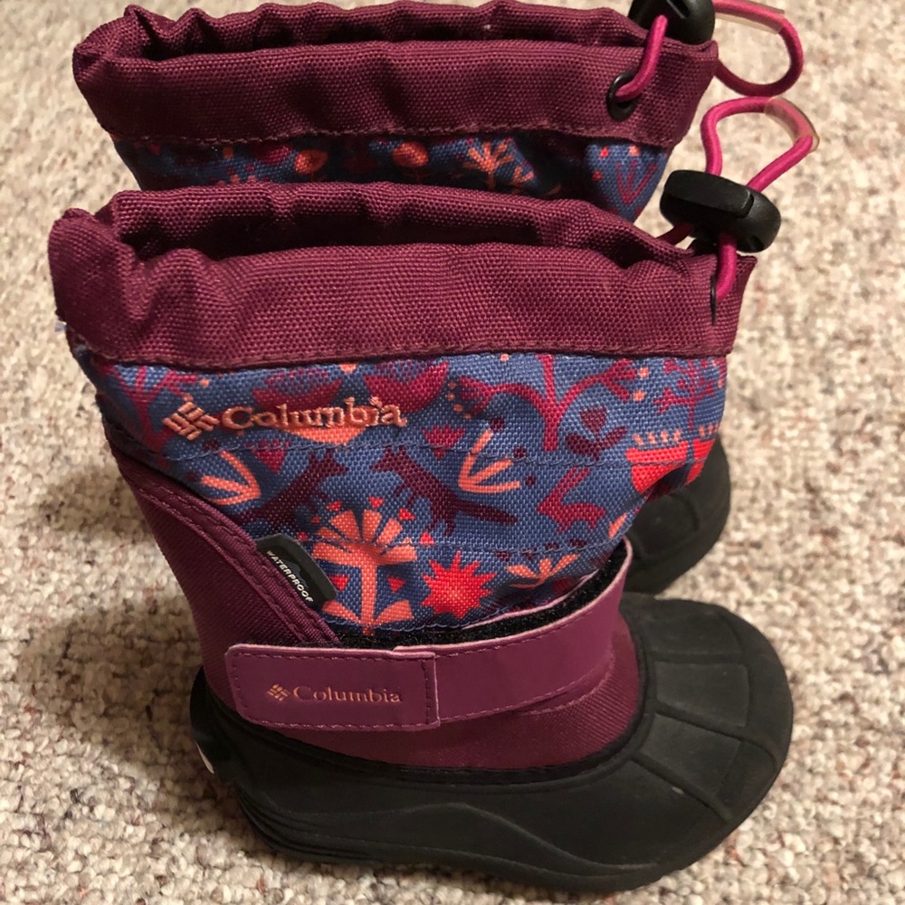 Girls Columbia Snowboots Size 7